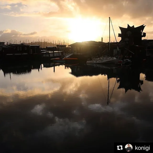 Houseboat Sunrise